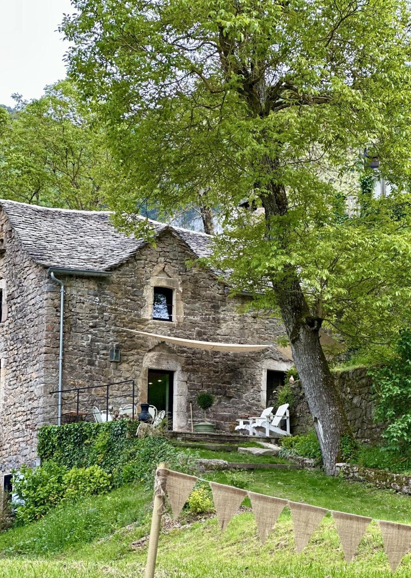 ホテル Le Sahuc Rivière-sur-Tarn エクステリア 写真